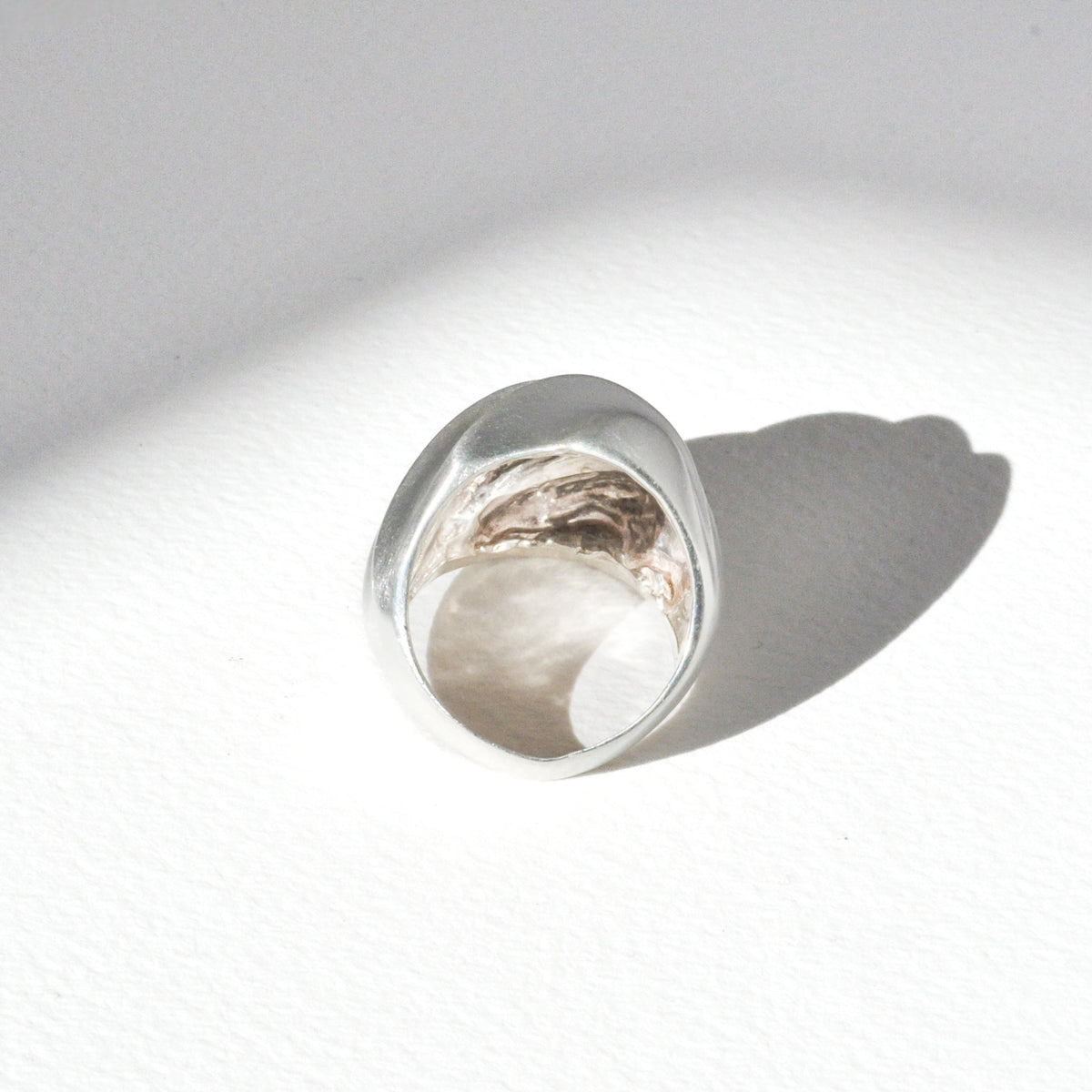 Vintage Modernist Shell Ring