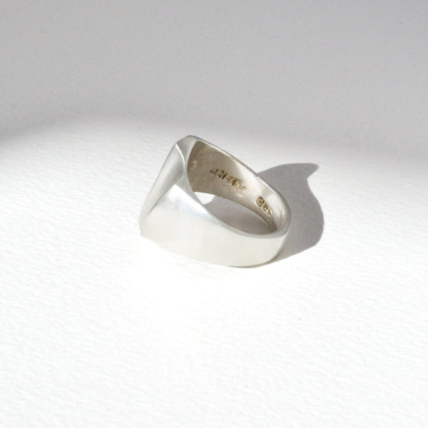 Vintage Modernist Sculpted Ridge Ring | White/Space