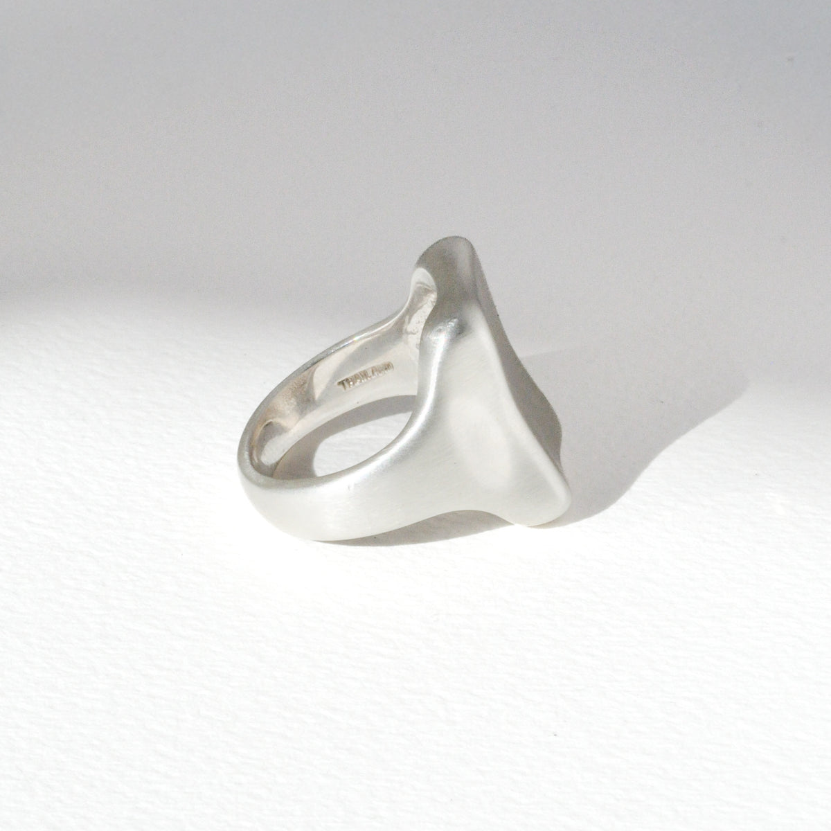 Vintage Concave Tablet Ring