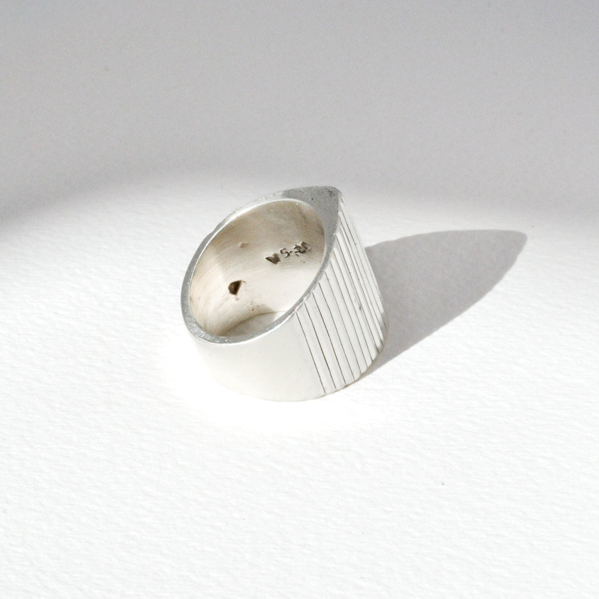 Vintage Modernist Column Ring