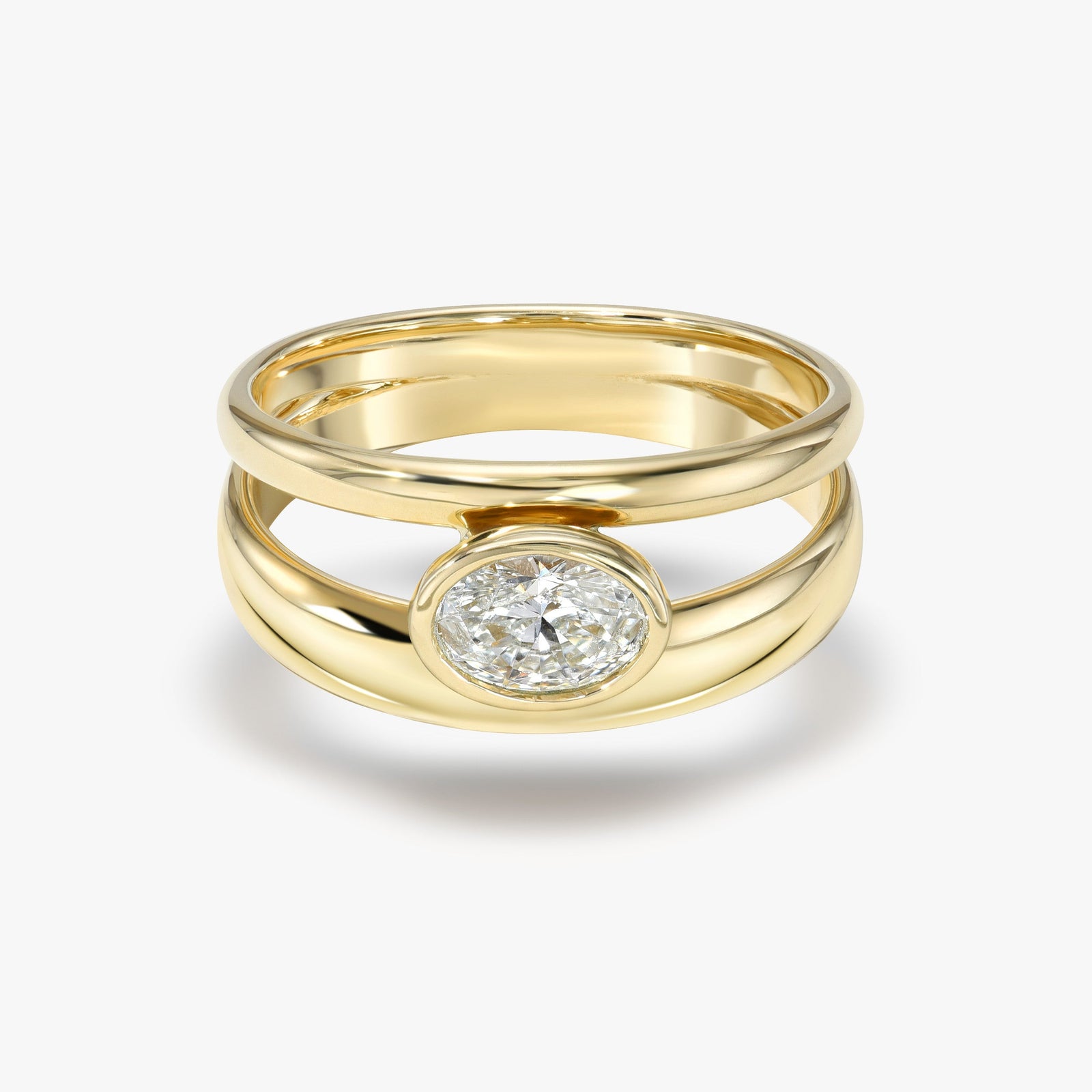 Oval Diamond Hover Ring