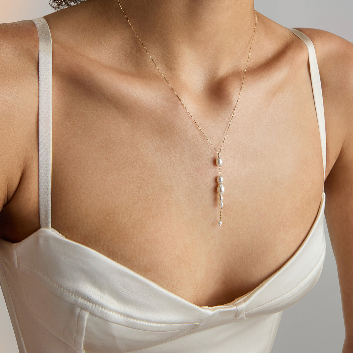 Palazzo Necklace, White