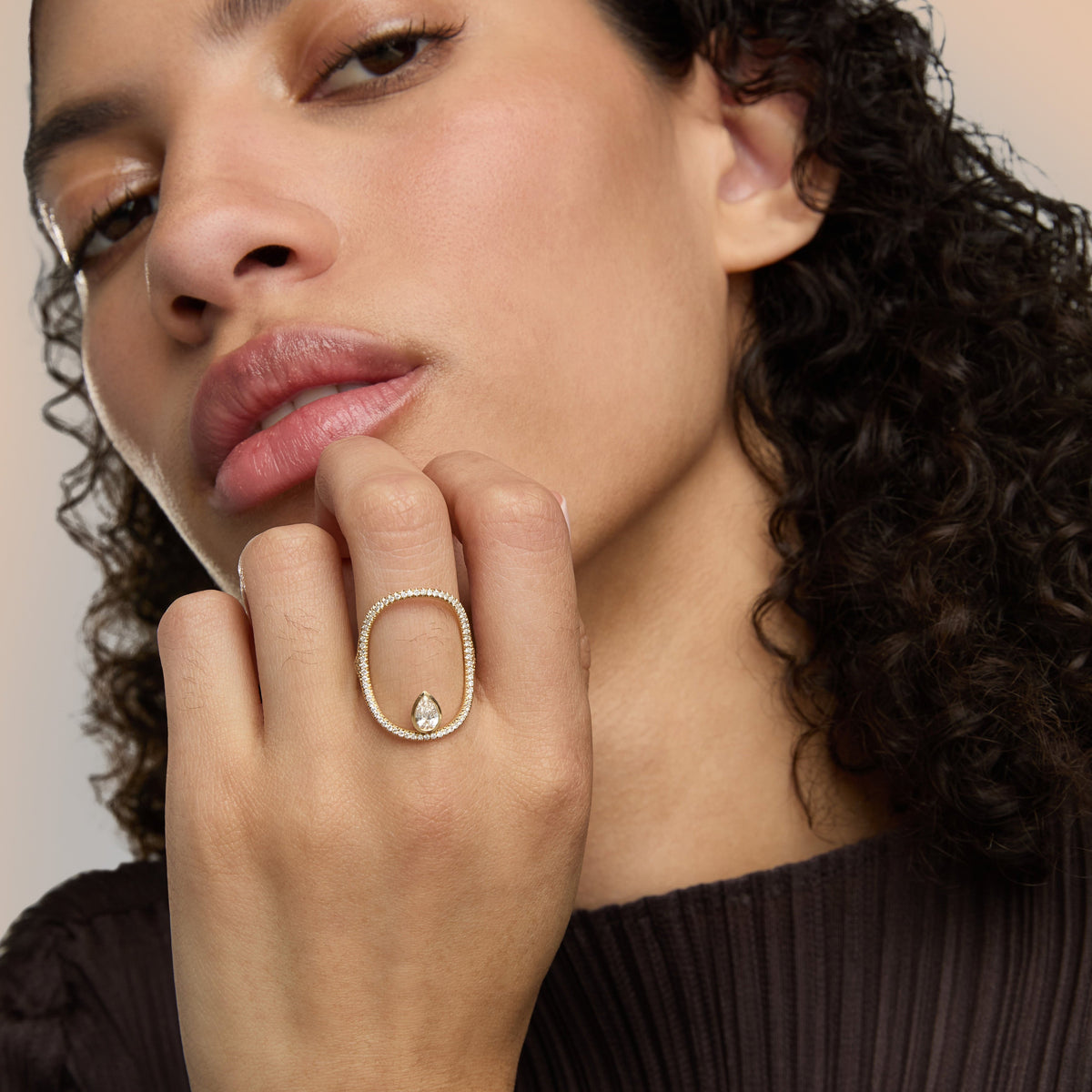 Pavé Pear Diamond Continuity Ring™