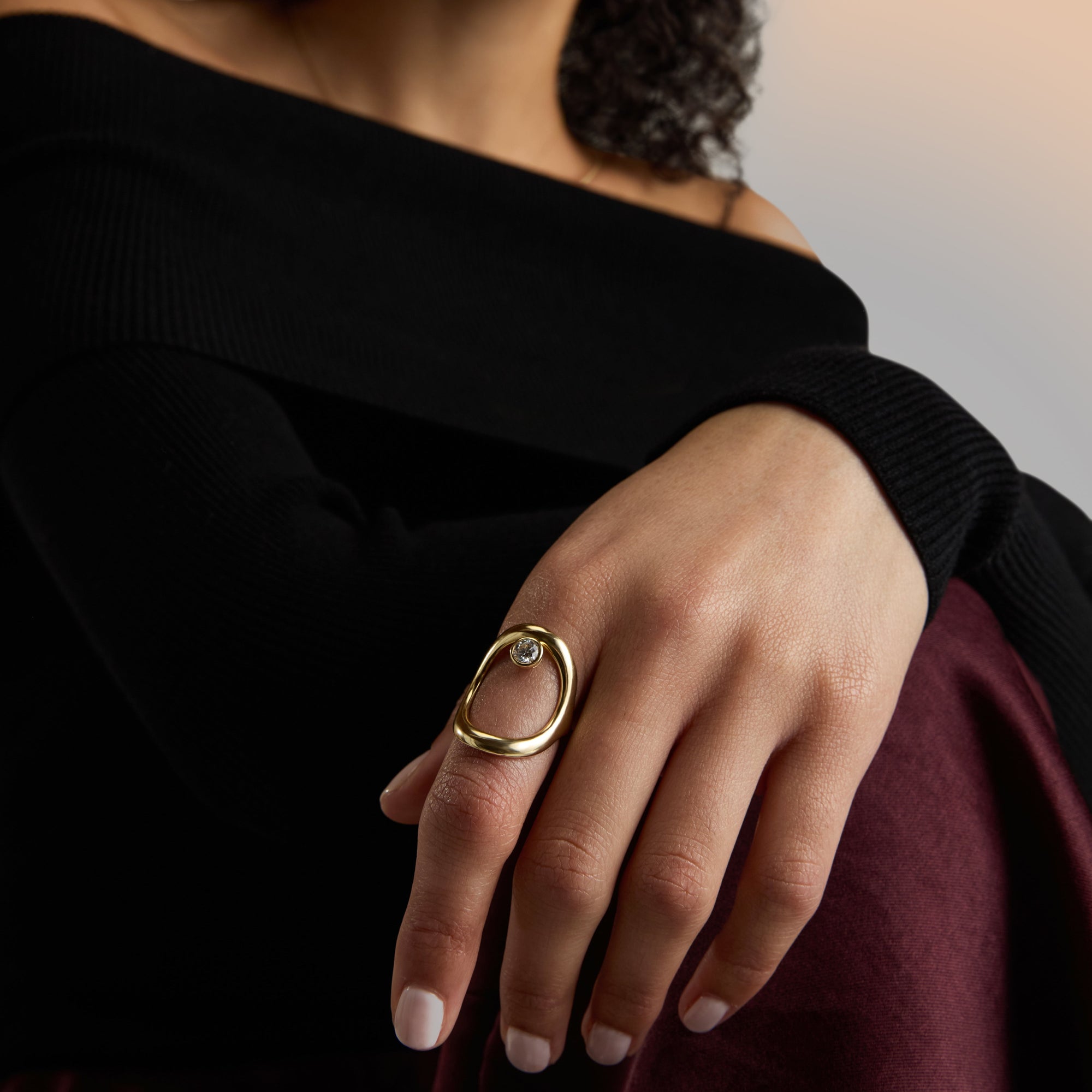 Bold Diamond Continuity Ring