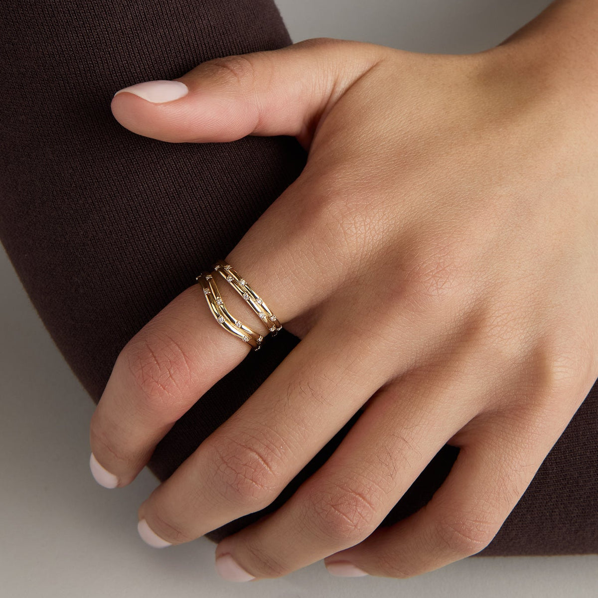 Checkerboard Double Ellipse Band