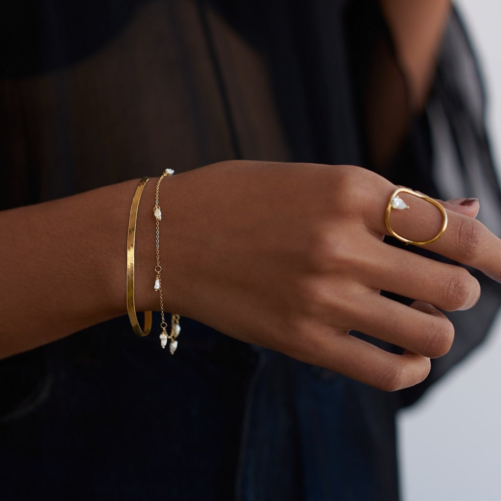 Pear Diamond Continuity Ring™