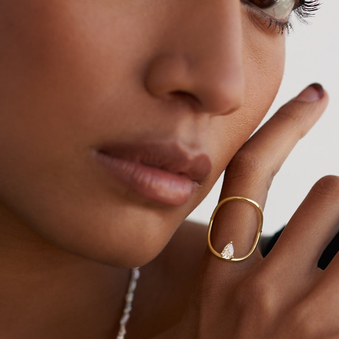 Pear Diamond Continuity Ring™