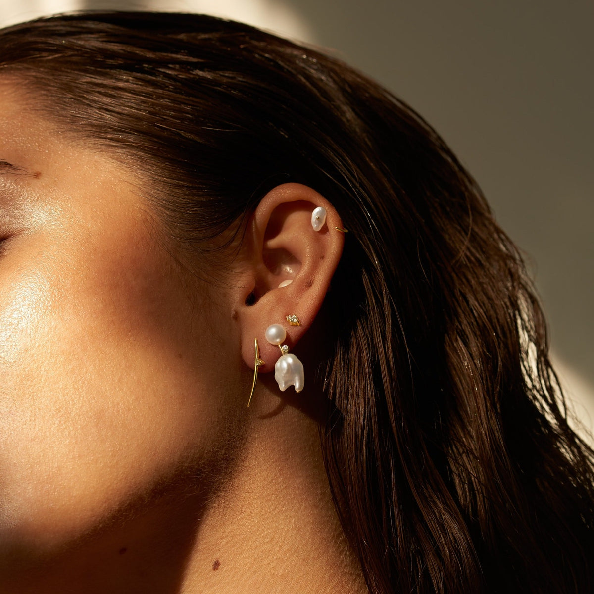 Diamond Mini Cloudbar Earrings