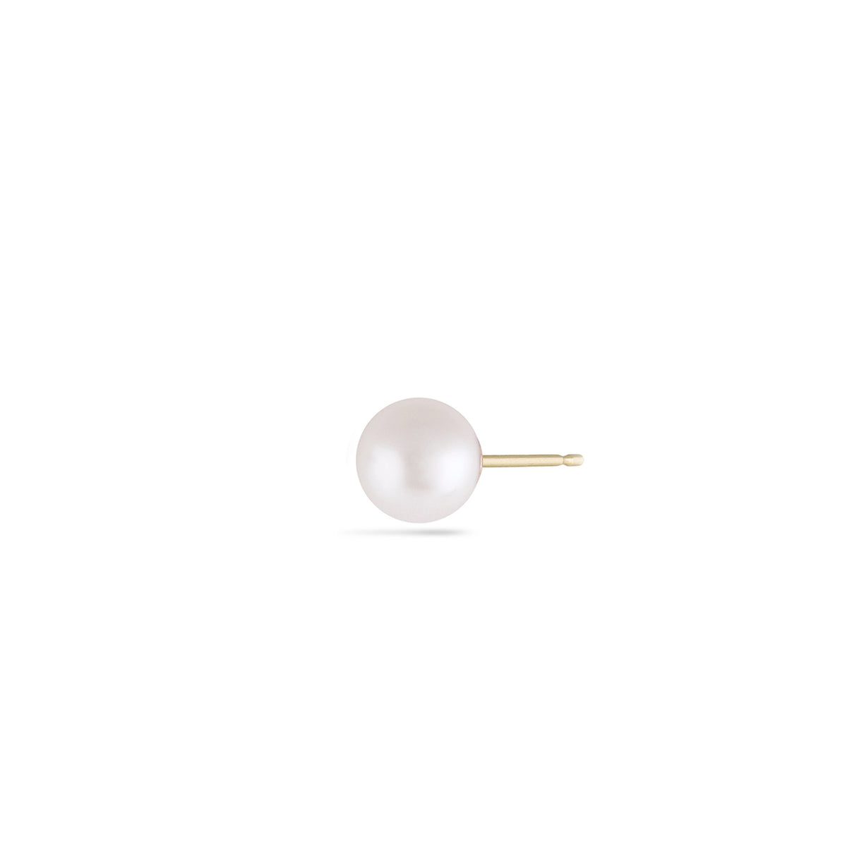 Essential Pearl Studs
