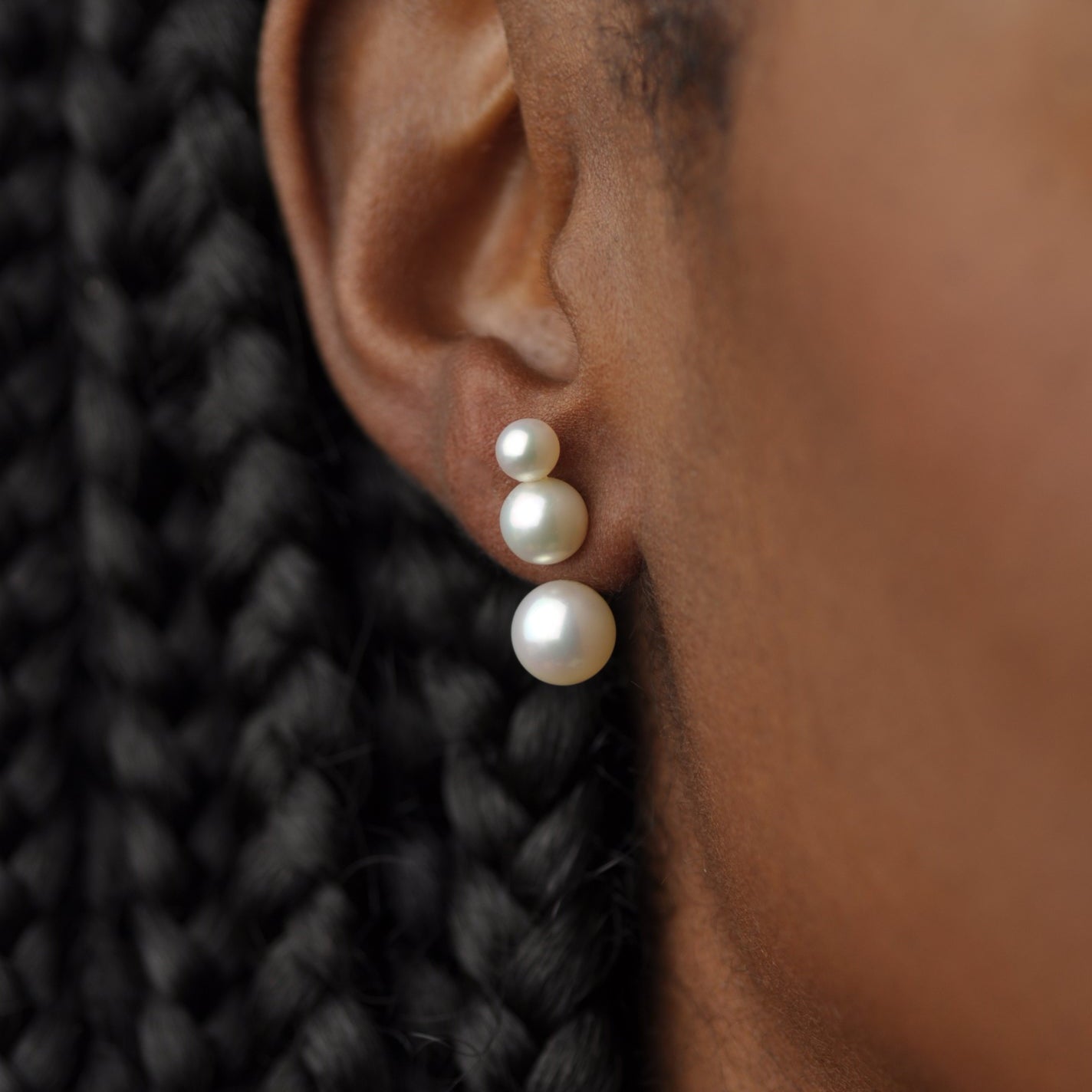 Pila Floater Earrings