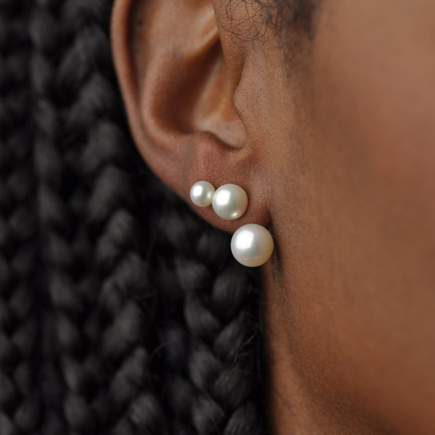 Pila Floater Earrings