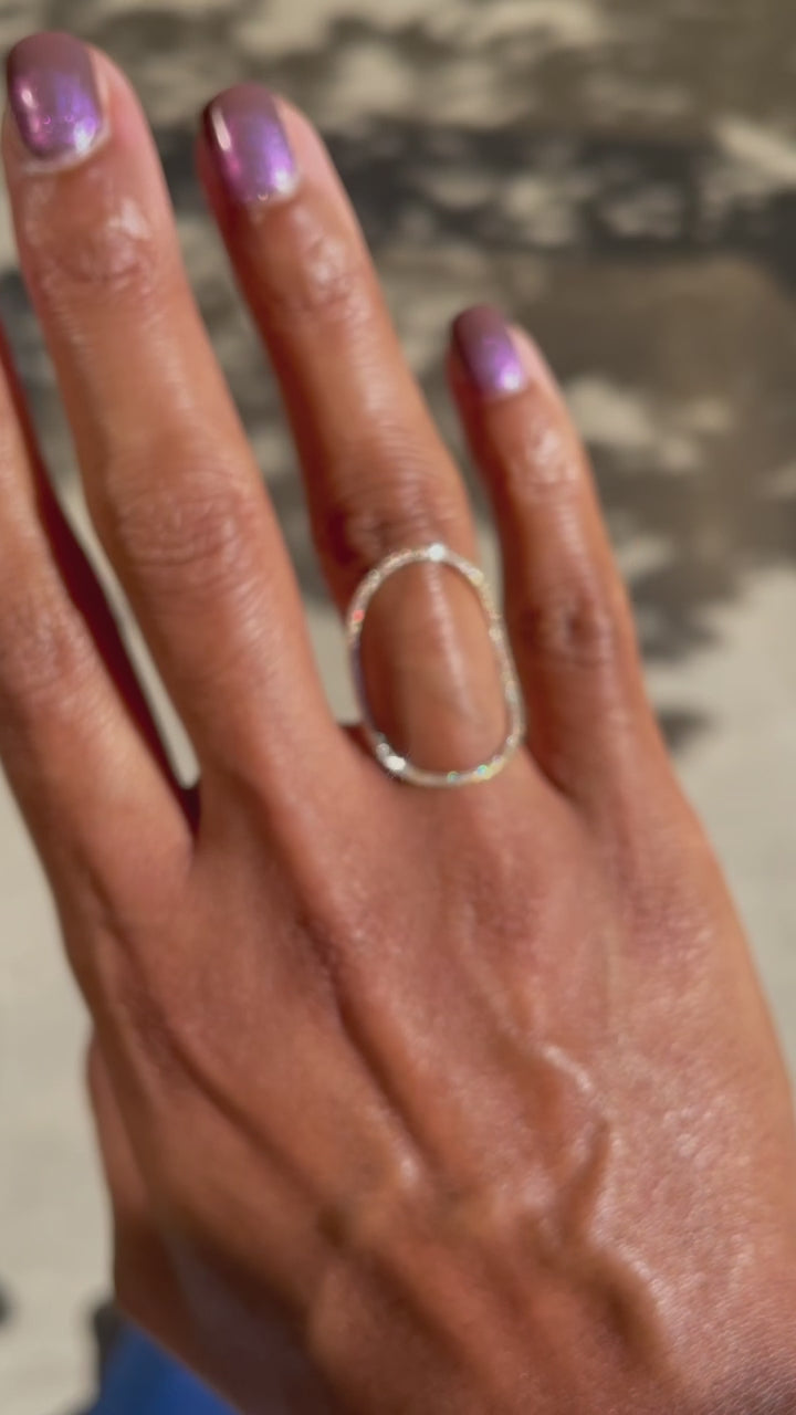 Pavé Continuity Ring™